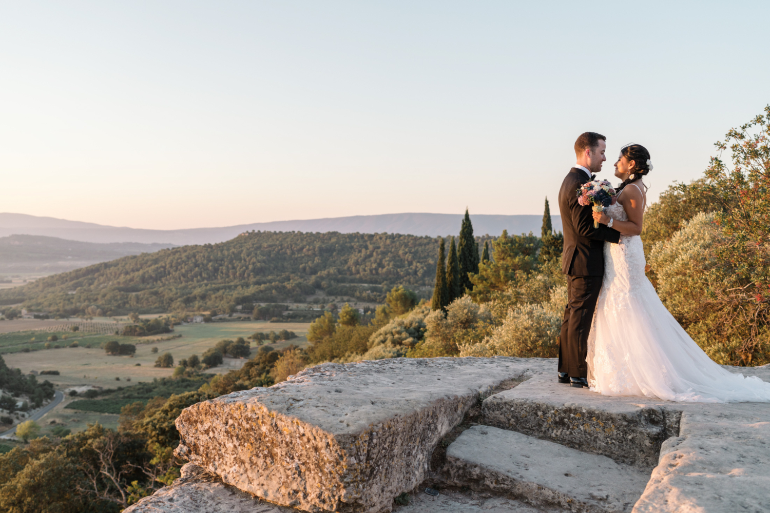 first look for bride and groom in gordes france