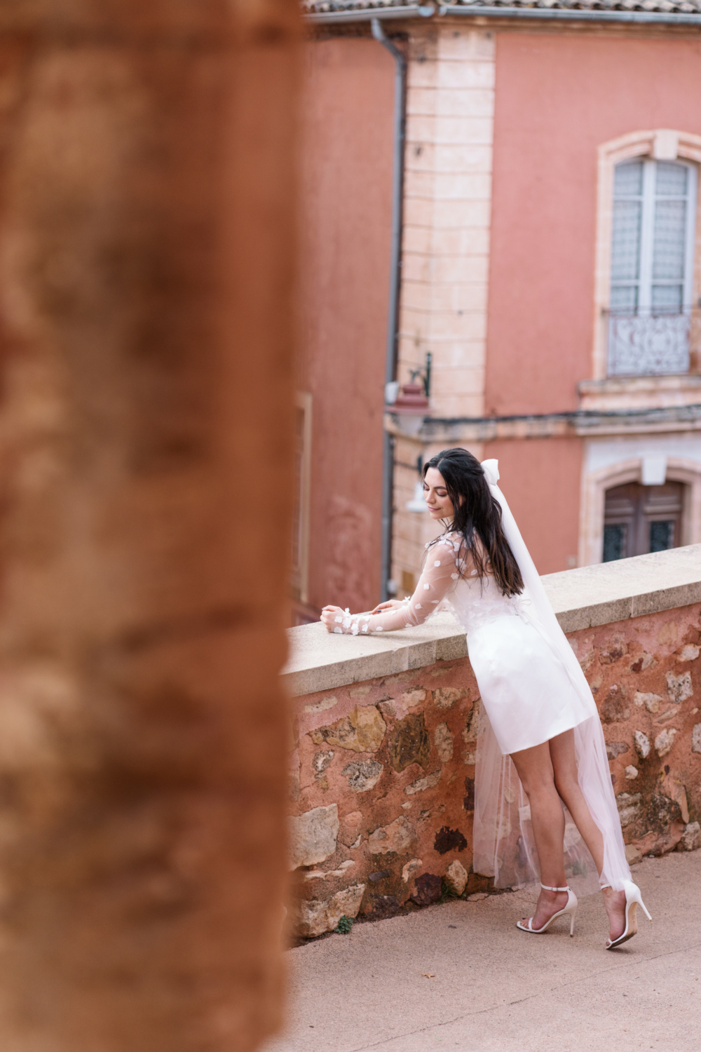 bridge poses in roussillon france