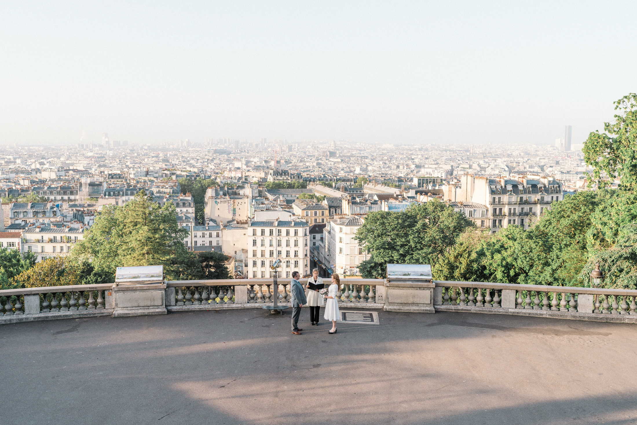 couple have elopement ceremony in paris