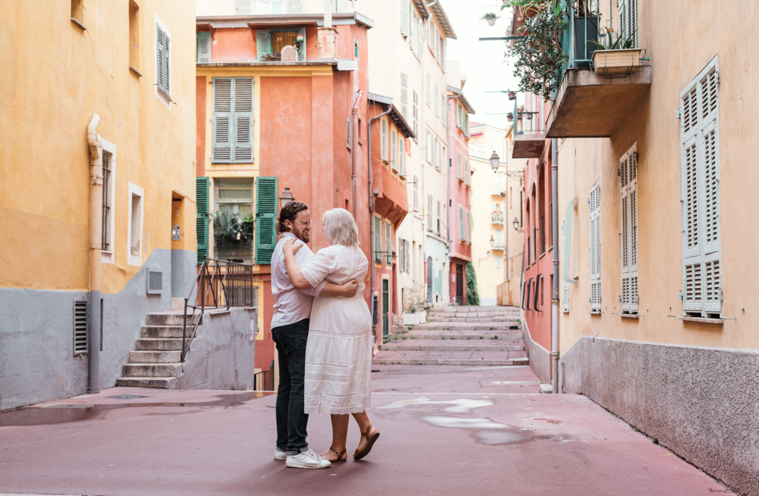 married couple dance to celebrate anniversary in nice france