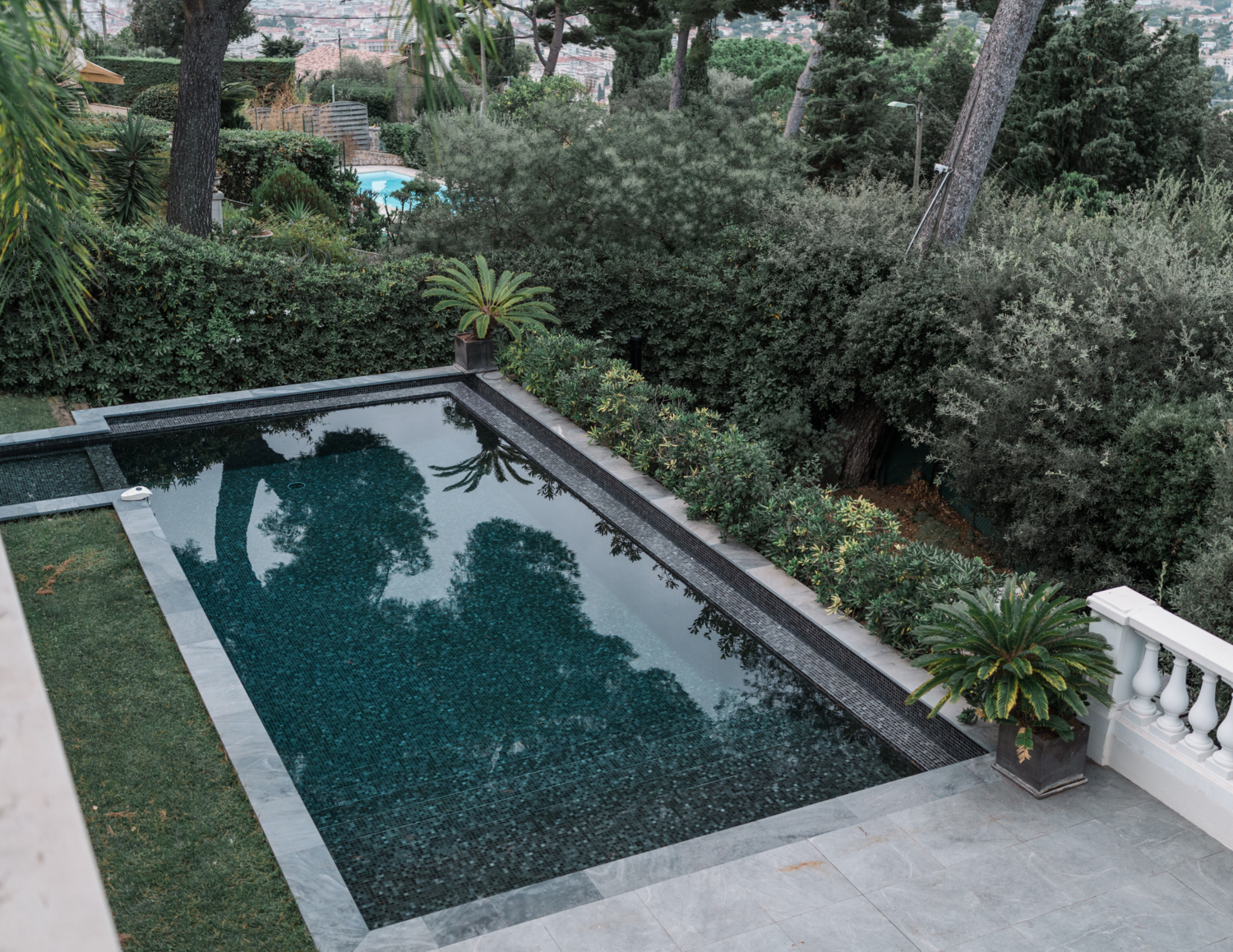 beautiful villa swimming pool in antibes france