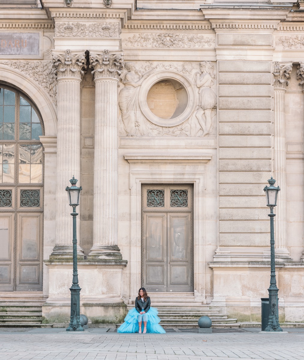 quinceanera photoshoot at the louvre museum in paris