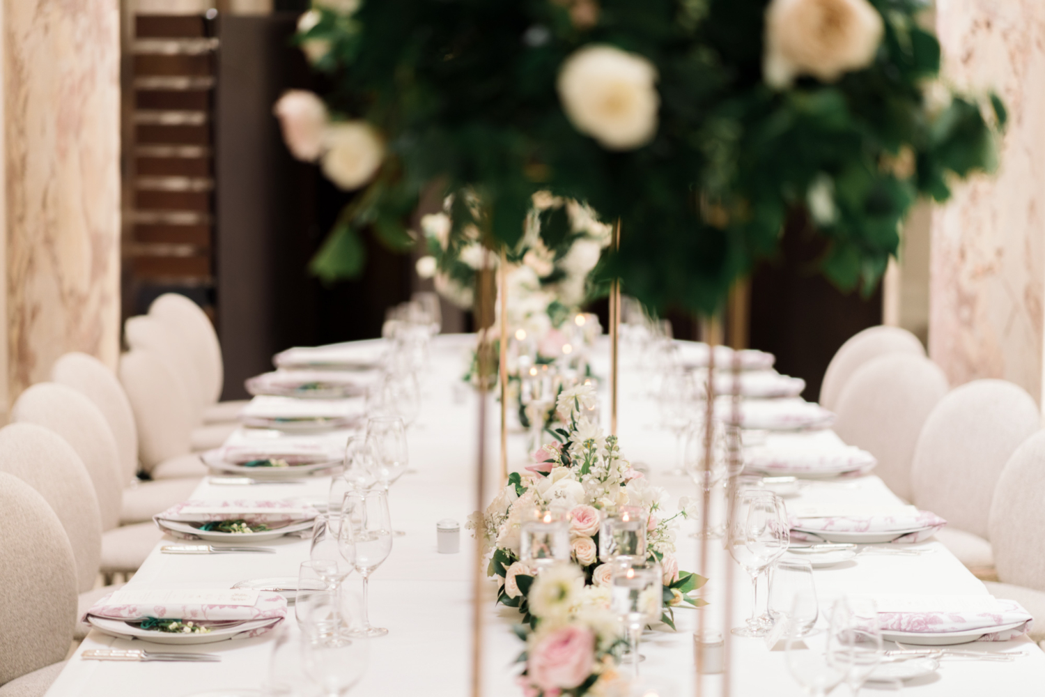 wedding setting with flowers and candles peninsula paris