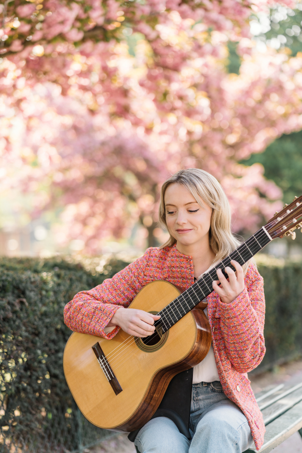 decca recording artist alexandra whittingham photoshoot at eiffel tower in paris by karina leigh photography