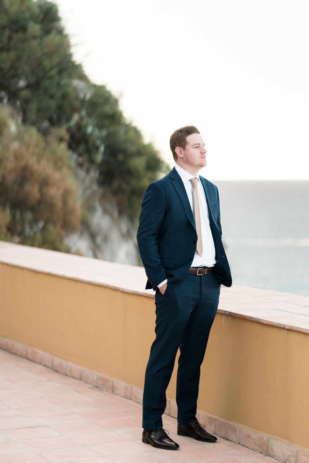 groom waits for bride and first look in nice france