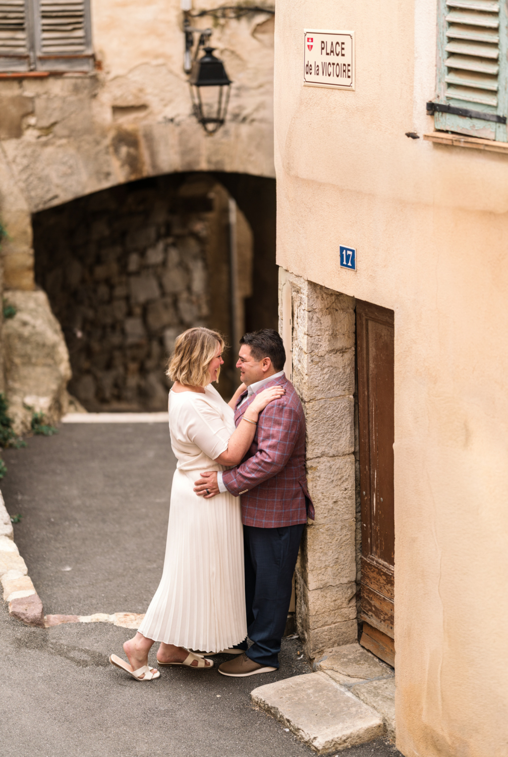 newlyweds embrace in callas france