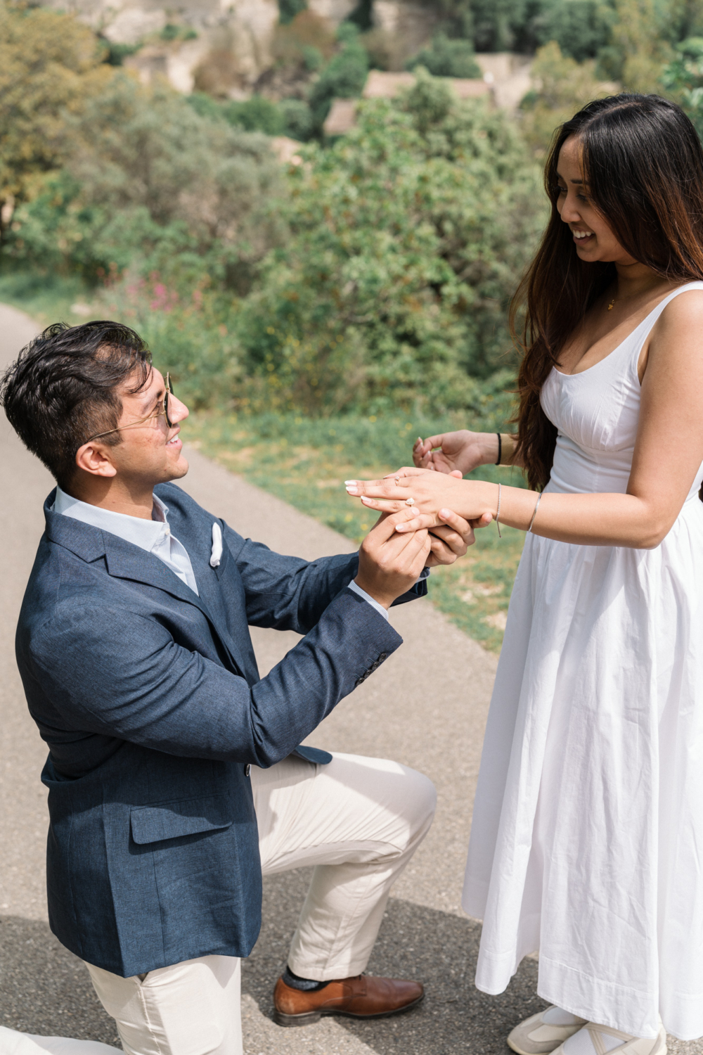 karina leigh - gordes provence surprise proposal photographer