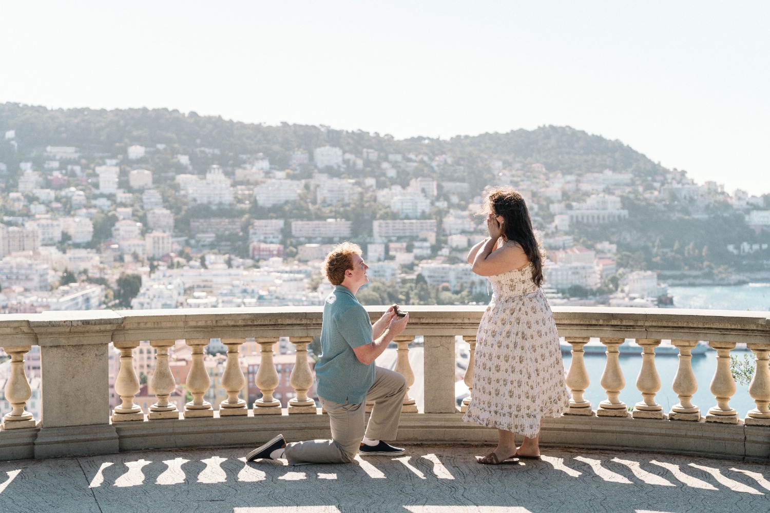nice surprise proposal photographer