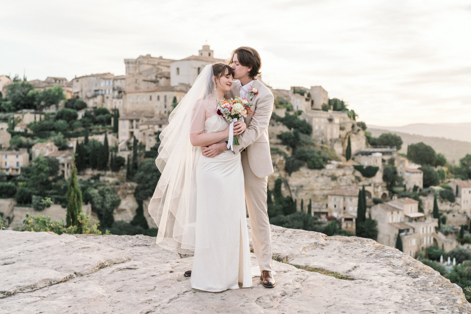 editorial-wedding-photos-gordes-provence