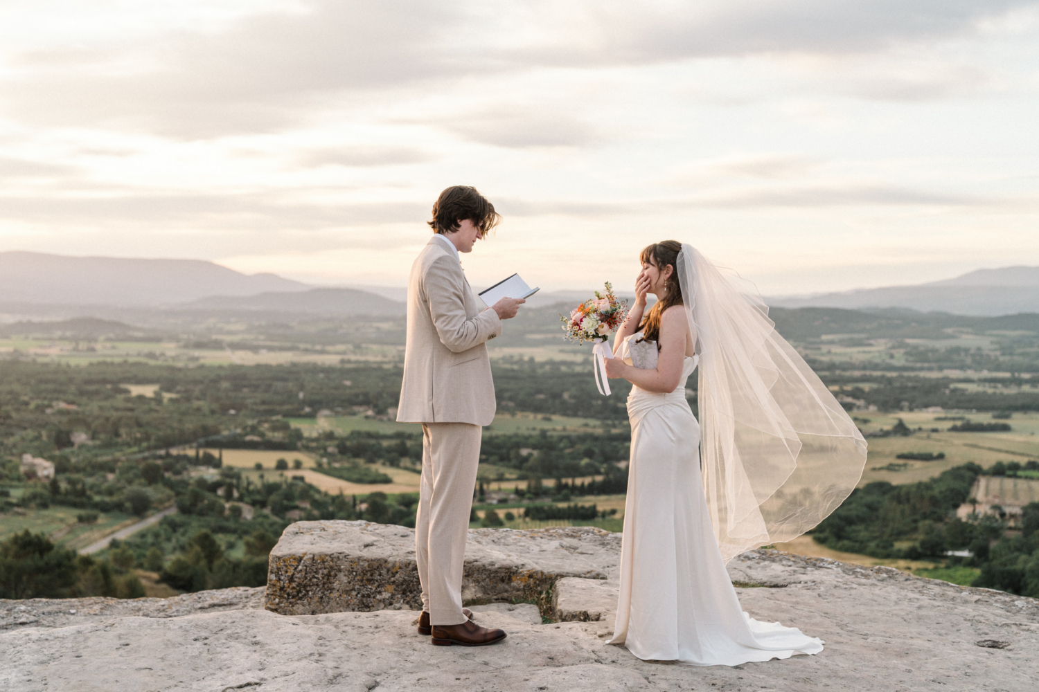 editorial-wedding-photos-gordes-provence