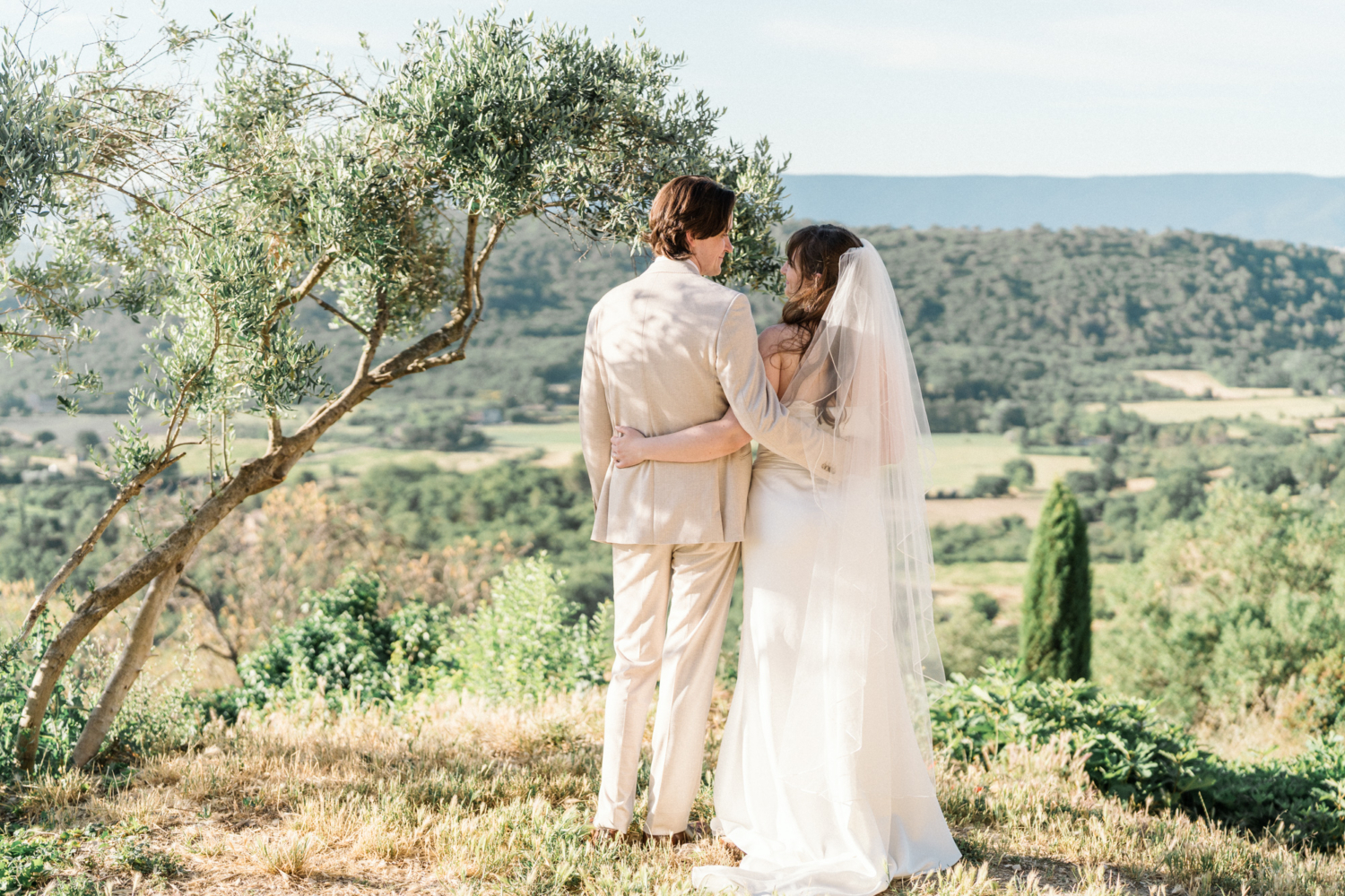 editorial-wedding-photos-gordes-provence