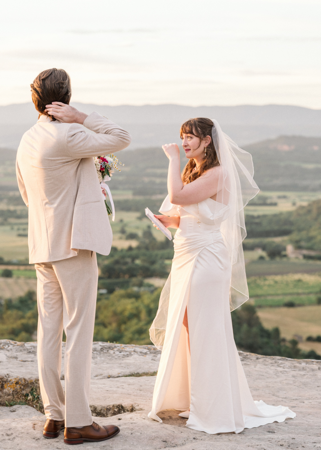 editorial-wedding-photos-gordes-provence