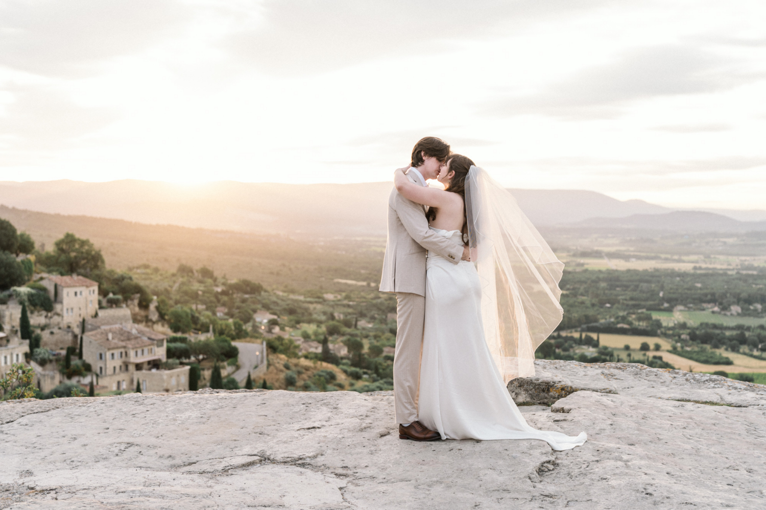 editorial-wedding-photos-gordes-provence