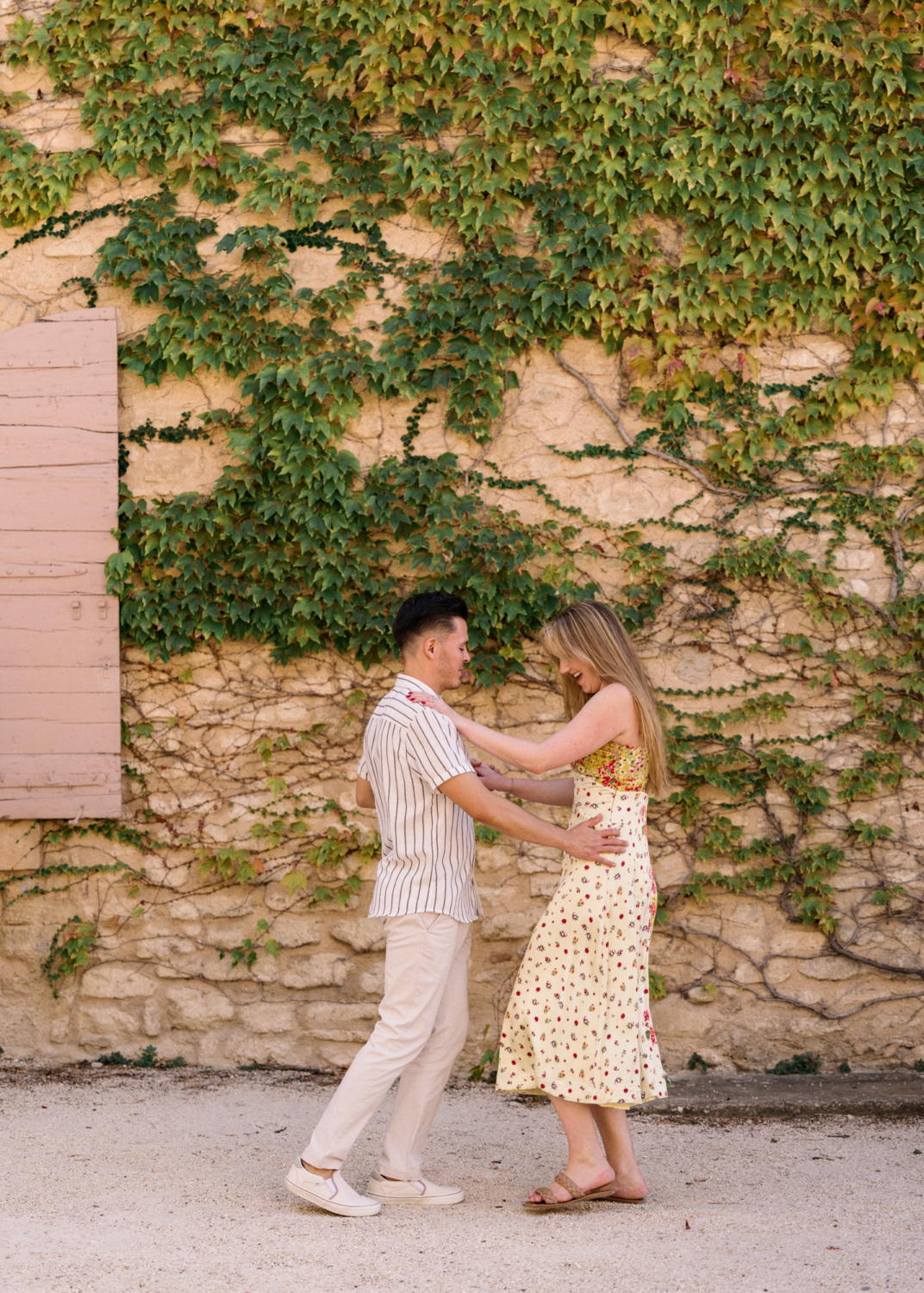 surprise proposal in saignon, provence, france